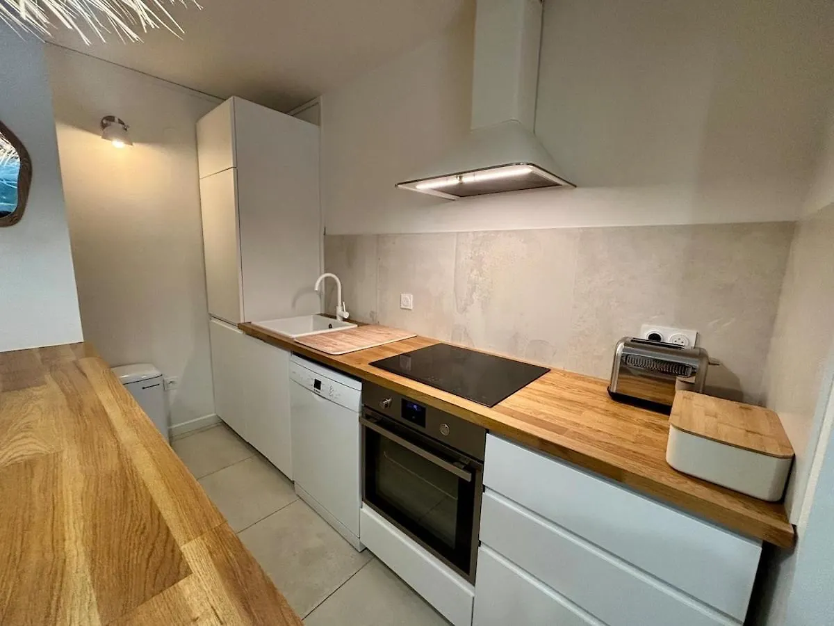 T2 En Rez-De-Jardin Avec Terrasse Privative, Residence Avec Piscine Et Tennis Six-Fours-les-Plages France