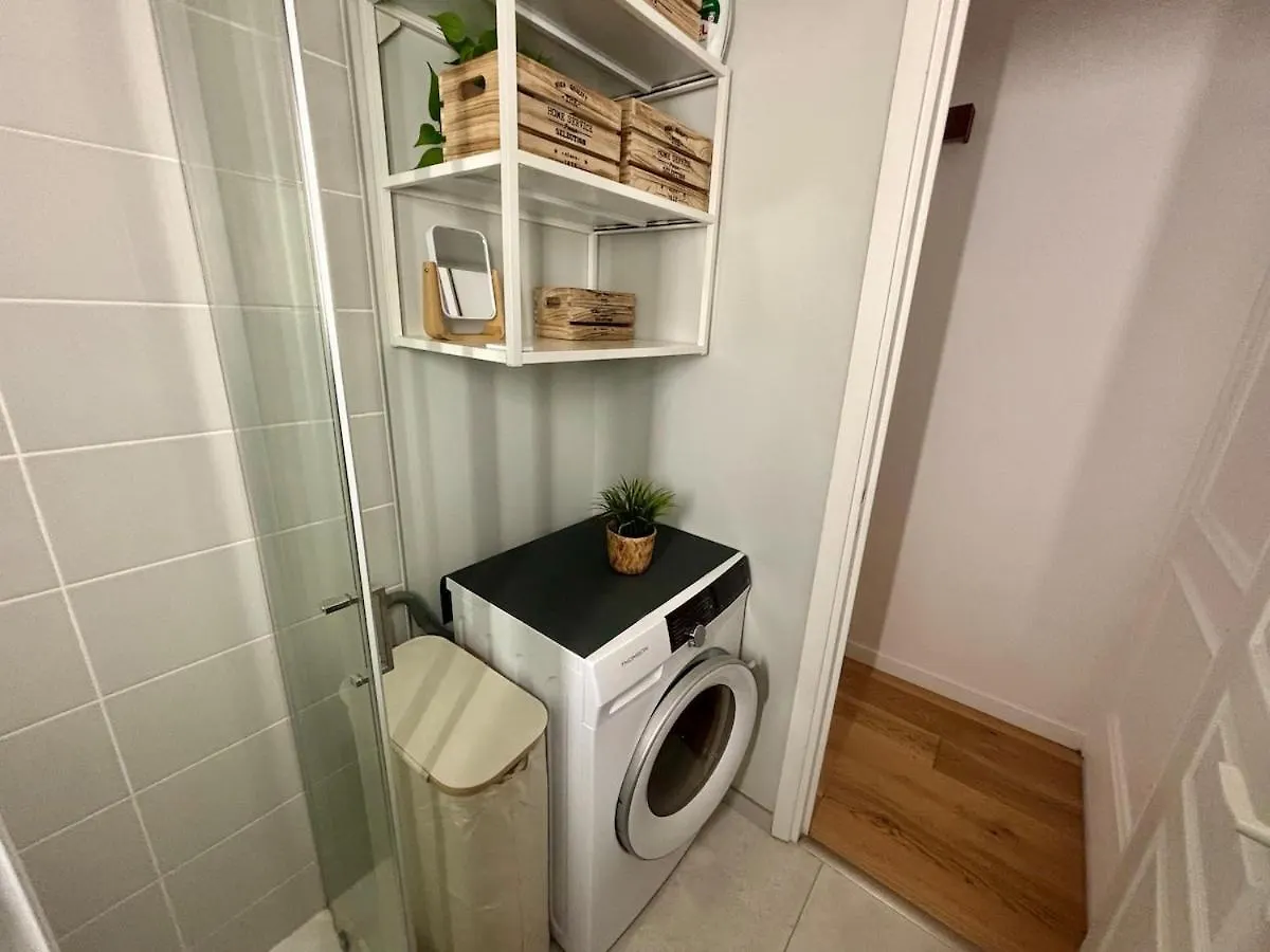 Apartment T2 En Rez-De-Jardin Avec Terrasse Privative, Residence Avec Piscine Et Tennis Six-Fours-les-Plages